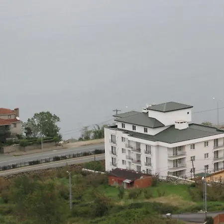 Black Rose Aparthotel Kasustu